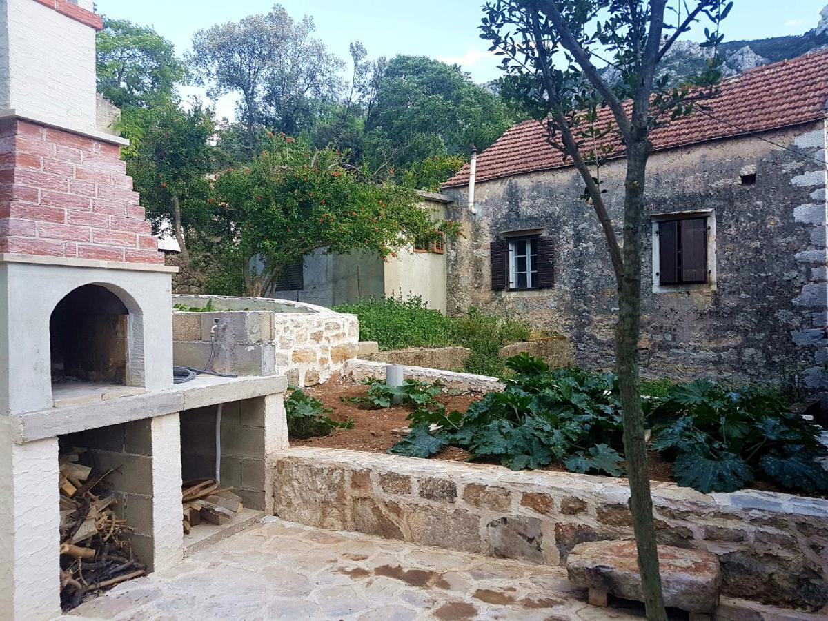 Kuca Za Odmor Dobrila Hotel Jelsa  Exterior photo